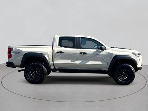 Used 2026 Chevrolet Colorado ZR2 w/ ZR2 Bison Edition AWD/4WD image 4