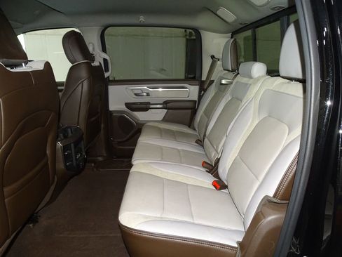 Used 2025 RAM 1500 Laramie image 11