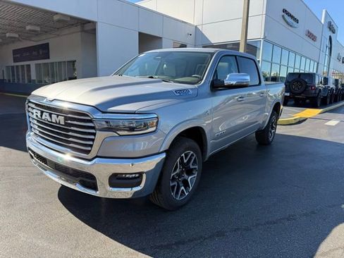 New 2026 RAM 1500 Laramie AWD/4WD image 4