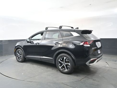 Certified 2023 Kia Sportage EX image 3