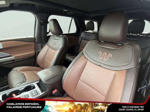 Used 2023 Ford Explorer King Ranch w/ Technology Package RWD image 21