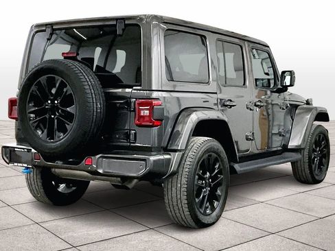 Used 2021 Jeep Wrangler Unlimited Sahara image 11