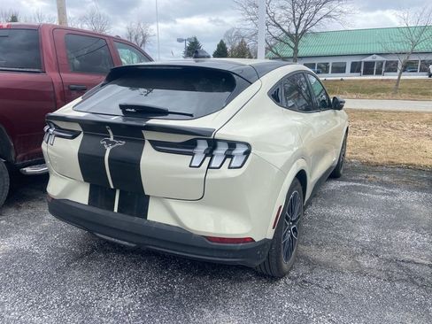 Used 2025 Ford Mustang Mach-E Premium image 5