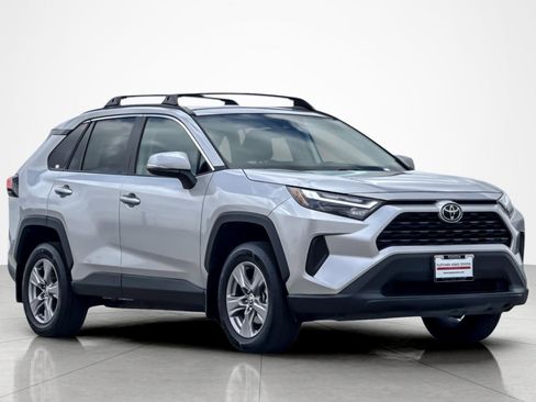 Certified 2022 Toyota RAV4 XLE w/ Convenience Package FWD image 7