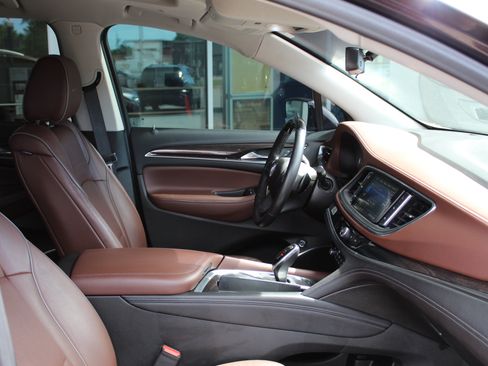 Certified 2021 Buick Enclave Avenir w/ Avenir Technology Package AWD/4WD image 15