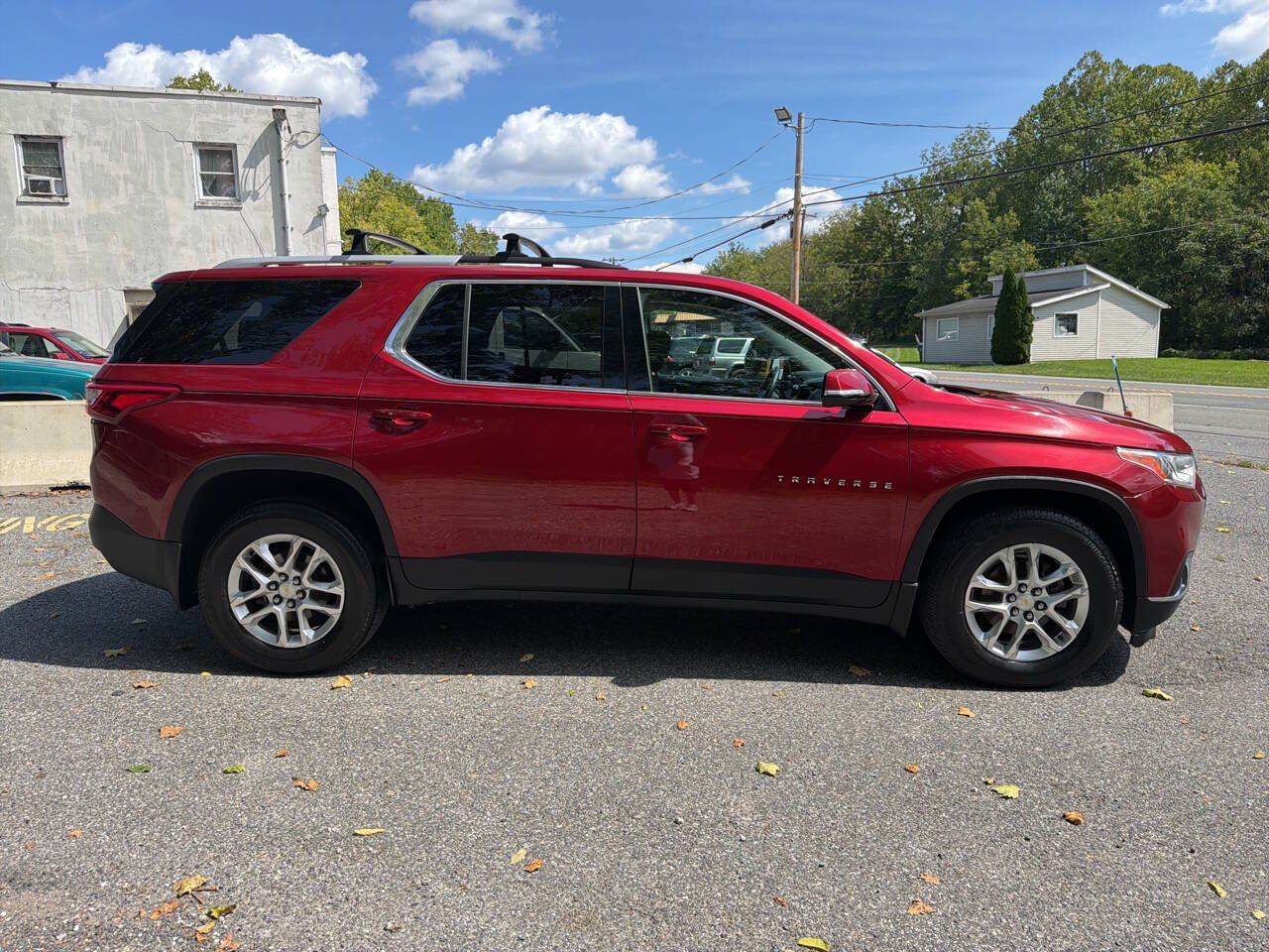 Used 2018 Chevrolet Traverse LT w/ LPO, Floor Liner Package AWD/4WD image 10