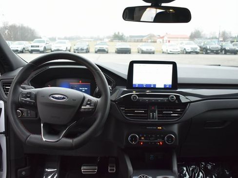 Used 2023 Ford Escape ST-Line image 36