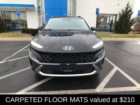 Used 2023 Hyundai Kona Limited image 2