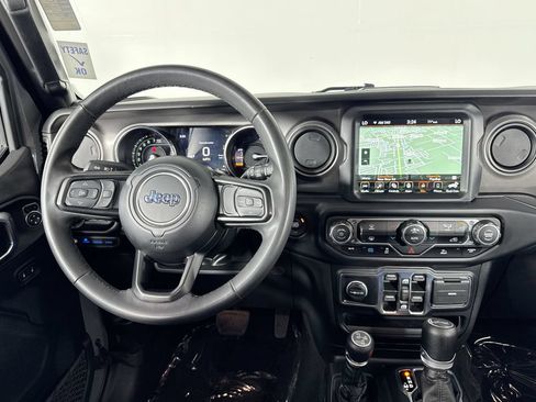 Used 2023 Jeep Wrangler Unlimited w/ 8.4" Radio Group AWD/4WD image 12