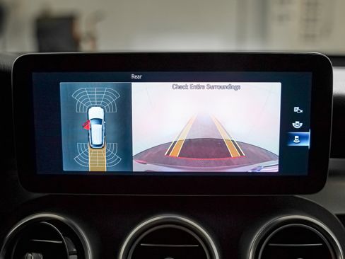 Certified 2022 Mercedes-Benz GLC 300 image 22