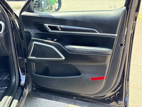 Used 2023 Kia Telluride S w/ S Sunroof Package FWD image 8