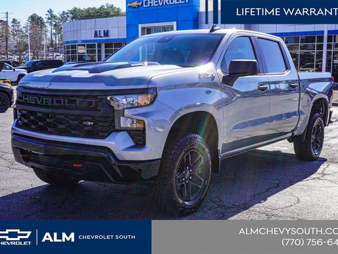 New 2026 Chevrolet Silverado 1500 Custom Trail Boss w/ LPO, Dark Essentials Package AWD/4WD image 3