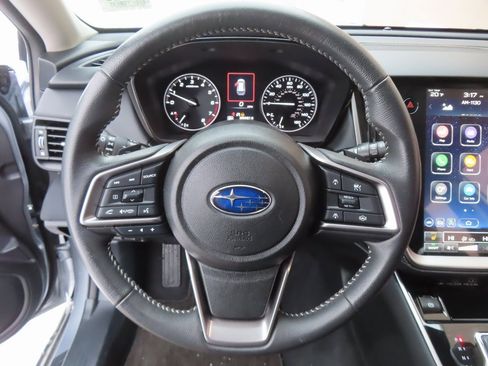 Used 2024 Subaru Outback Premium image 17