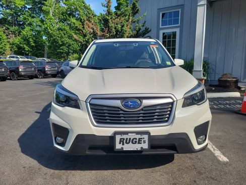 Used 2021 Subaru Forester Premium AWD/4WD image 9
