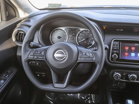 New 2025 Nissan Kicks Play S FWD image 13