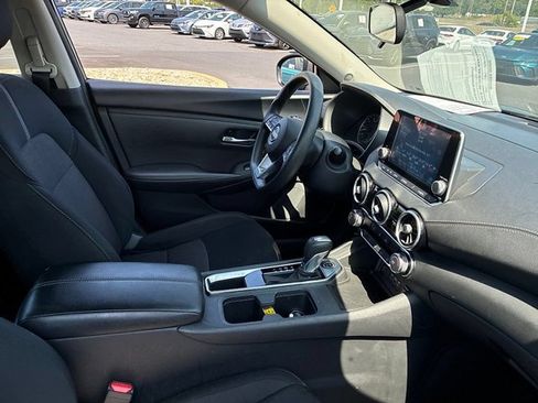 Used 2024 Nissan Sentra SV FWD image 20