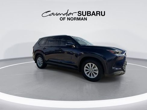 Used 2024 Toyota Grand Highlander XLE image 2