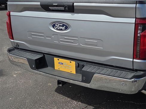 Used 2024 Ford F150 XLT w/ Mobile Office Package image 17