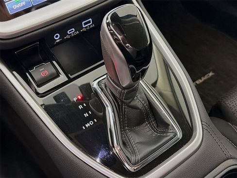 Used 2023 Subaru Outback Premium image 17