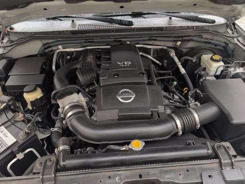 Used 2008 Nissan Frontier SE w/ SE Value Truck Pkg image 33