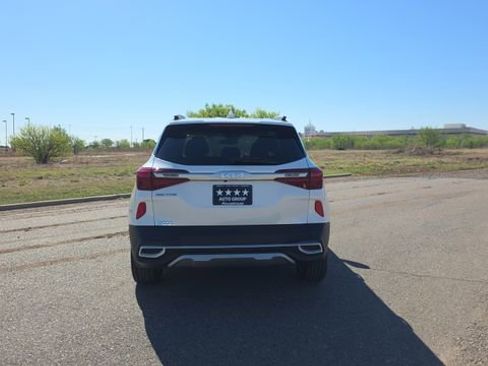 Used 2023 Kia Seltos S image 7