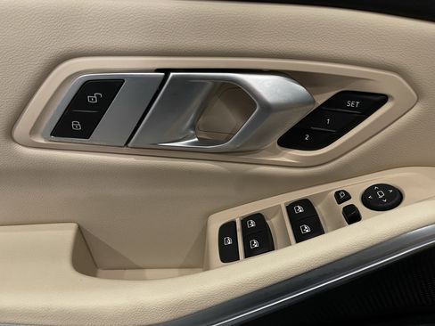 Certified 2023 BMW 330i xDrive Sedan w/ Driving Assistance Package image 11