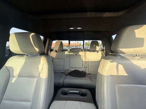 Used 2021 GMC Sierra 1500 SLT AWD/4WD image 6