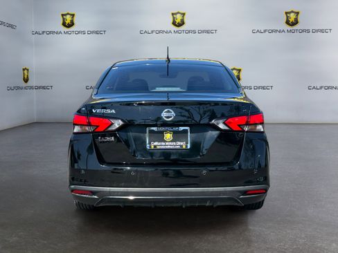 Used 2020 Nissan Versa S FWD image 4