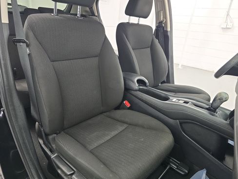 Used 2017 Honda HR-V EX image 10