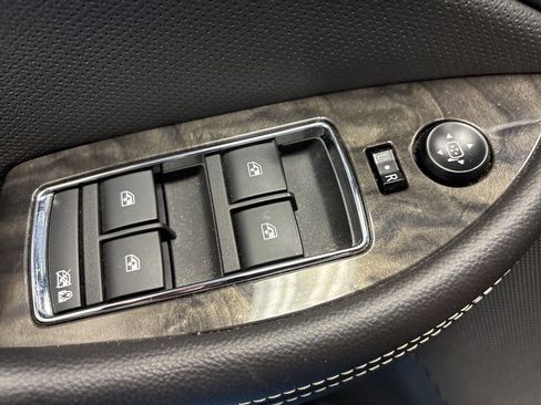 Certified 2015 Chevrolet Impala LTZ FWD image 24