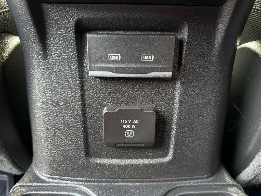 Used 2021 Jeep Gladiator Overland w/ Safety Group AWD/4WD image 22