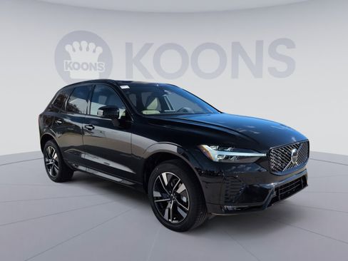 New 2026 Volvo XC60 B5 Plus w/ Protection Package Premier image 10