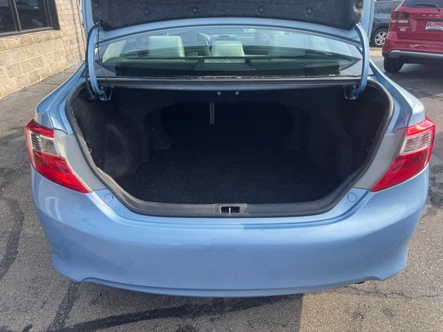 Used 2014 Toyota Camry LE FWD image 18