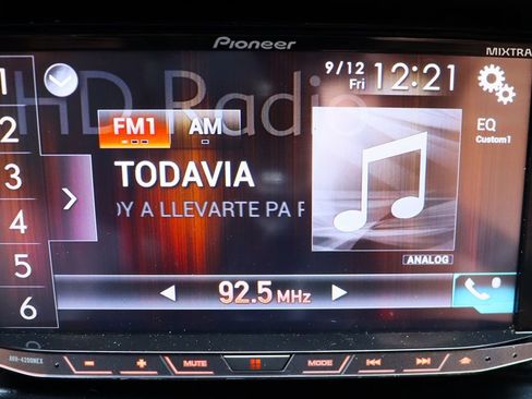 Used 2004 Toyota MR2 image 36