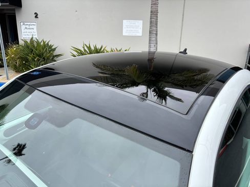 Used 2019 Volkswagen Beetle 2.0T SE image 9