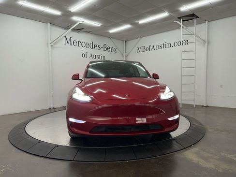 Used 2023 Tesla Model Y Long Range image 2