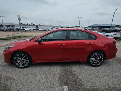 Used 2022 Kia Forte GT w/ GT2 Package FWD image 4