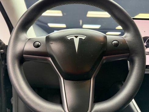 Used 2020 Tesla Model Y Long Range AWD/4WD image 22