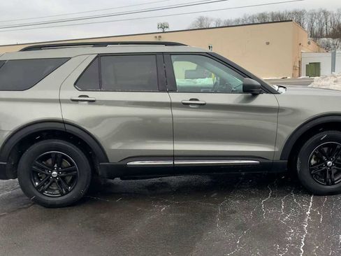 Used 2020 Ford Explorer XLT image 9
