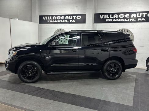 Used 2019 Toyota Sequoia TRD Sport w/ TRD Sport Premium Package AWD/4WD image 9