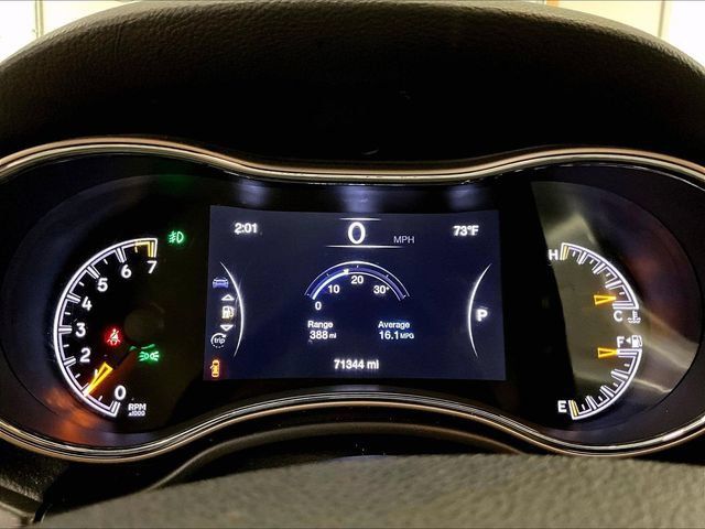 Used 2017 Jeep Grand Cherokee Laredo w/ Quick Order Package 23E AWD/4WD image 19