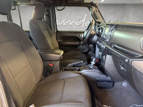 Used 2018 Jeep Wrangler Unlimited Sport image 24