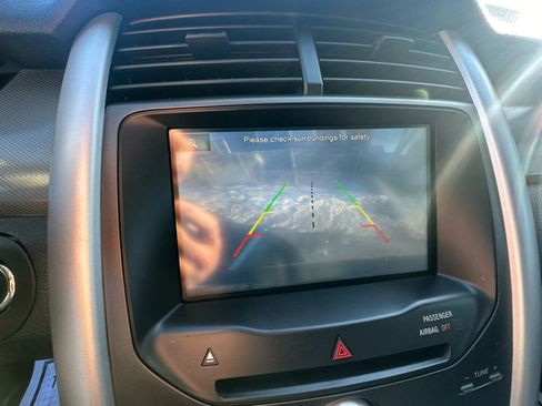 Used 2013 Ford Edge SEL w/ Black-White Styling Pkg image 18