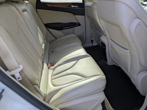 Used 2017 Lincoln MKC Select w/ Select Plus Package image 17