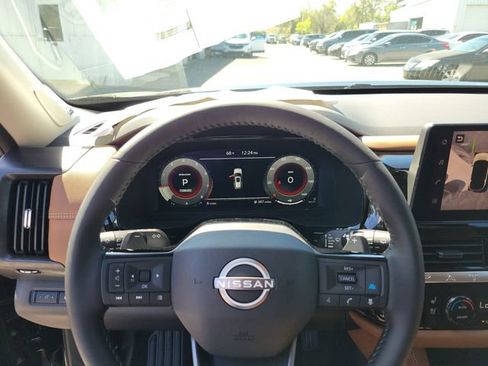 New 2026 Nissan Pathfinder Platinum FWD image 13