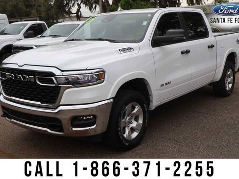 Used 2025 RAM 1500 Big Horn AWD/4WD image 2