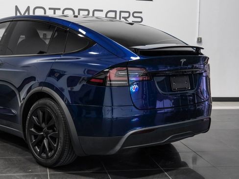 Used 2022 Tesla Model X image 16
