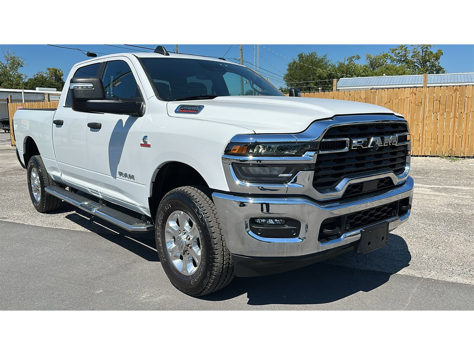 Used 2025 RAM 2500 Big Horn AWD/4WD image 7