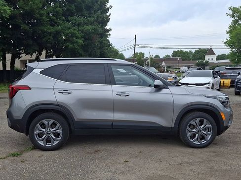 Certified 2024 Kia Seltos S AWD/4WD image 7