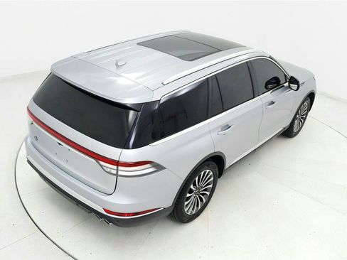 Used 2020 Lincoln Aviator Reserve w/ Elements Package Plus AWD/4WD image 17